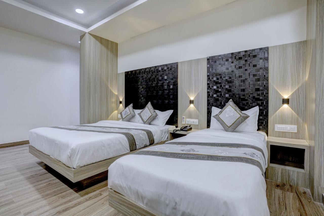 Hotel Arts International مومباي المظهر الخارجي الصورة