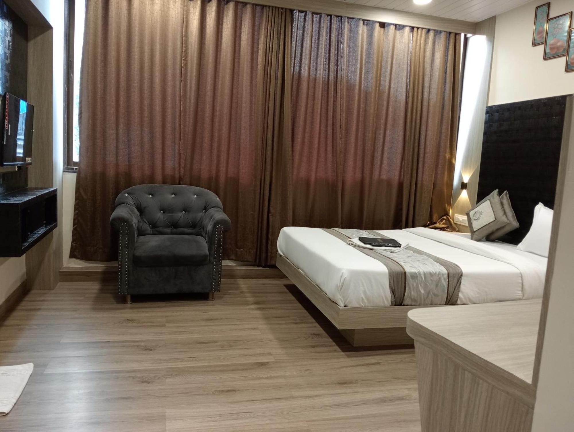 Hotel Arts International مومباي المظهر الخارجي الصورة