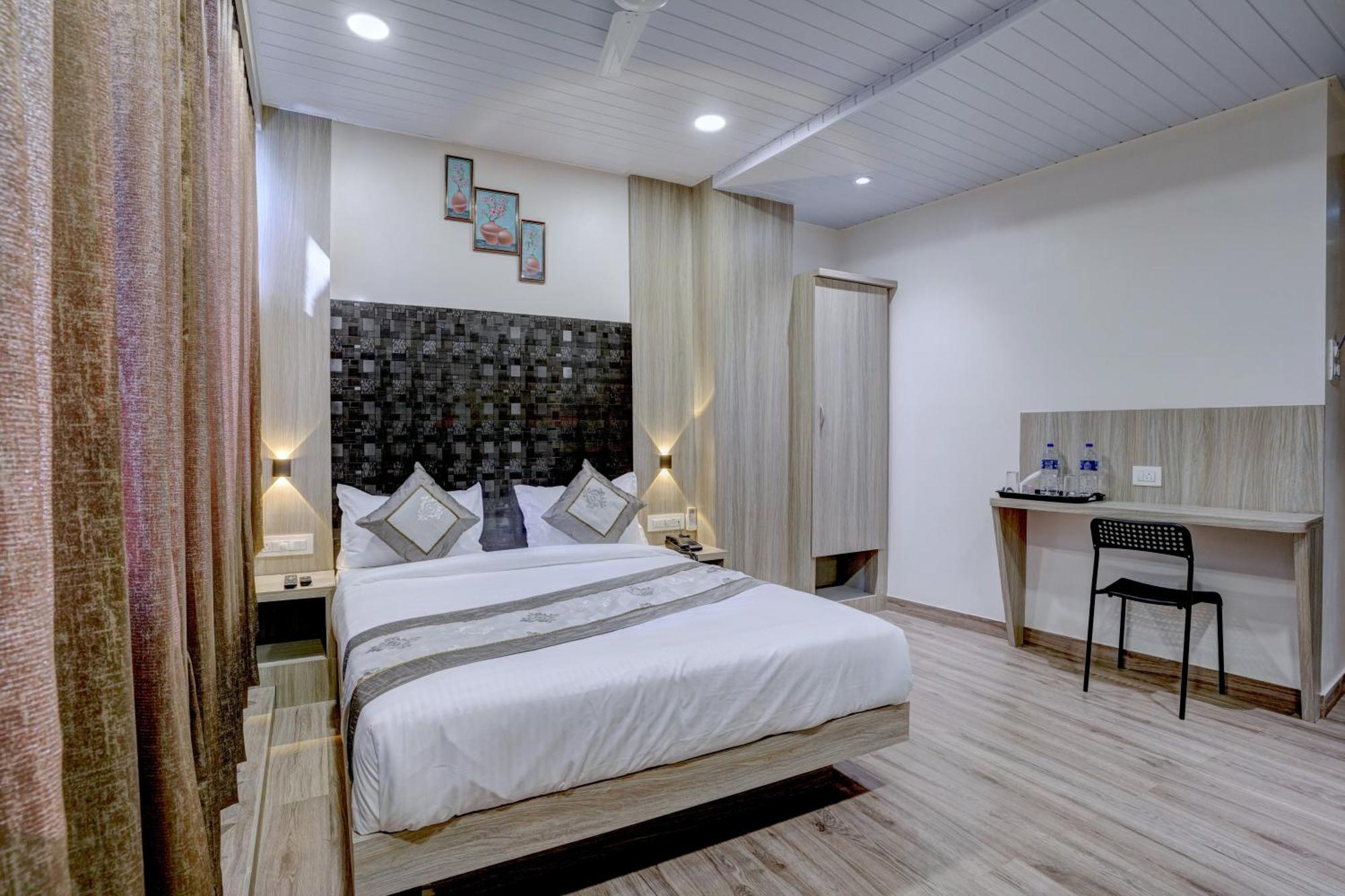 Hotel Arts International مومباي المظهر الخارجي الصورة