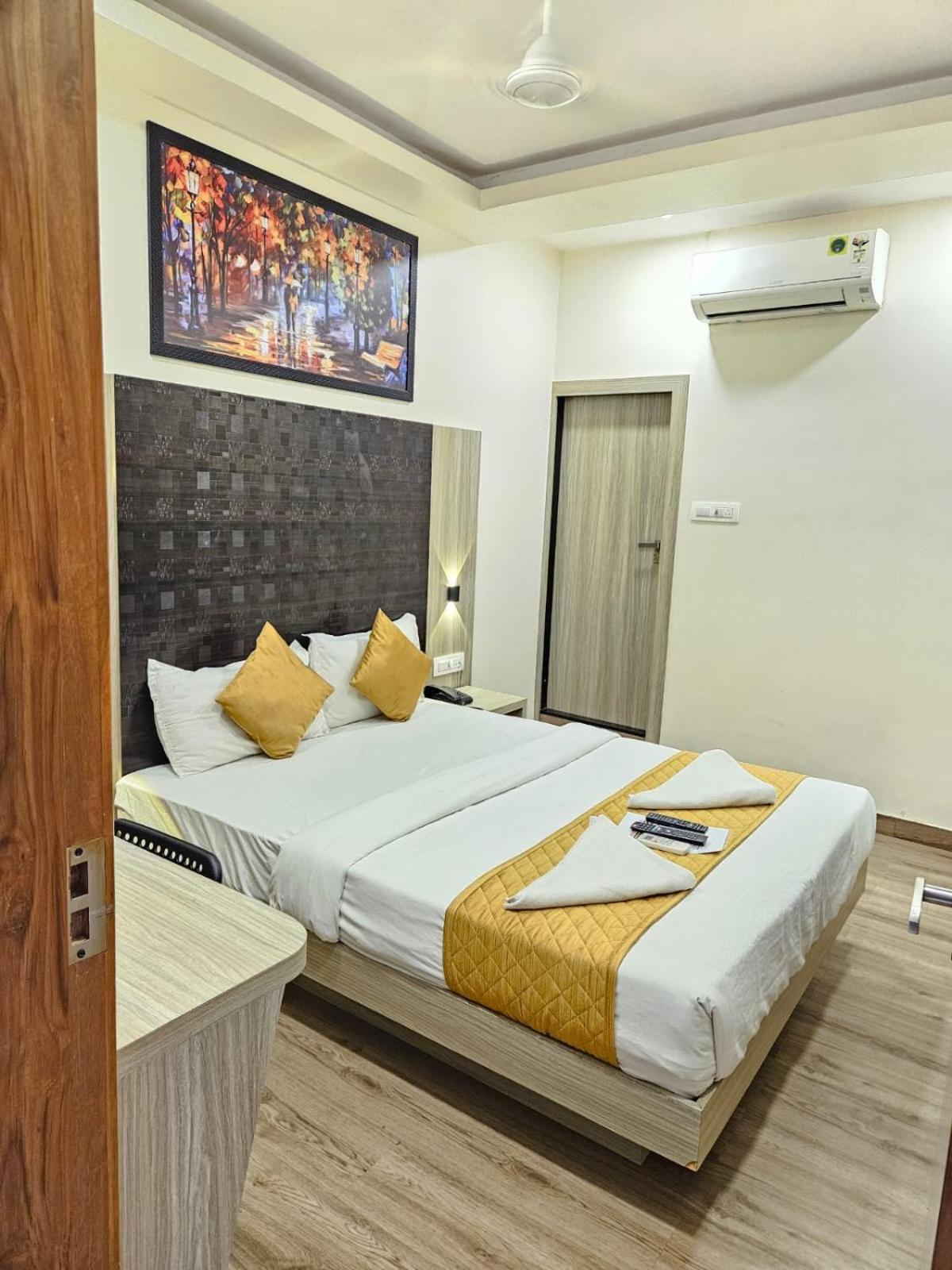 Hotel Arts International مومباي المظهر الخارجي الصورة